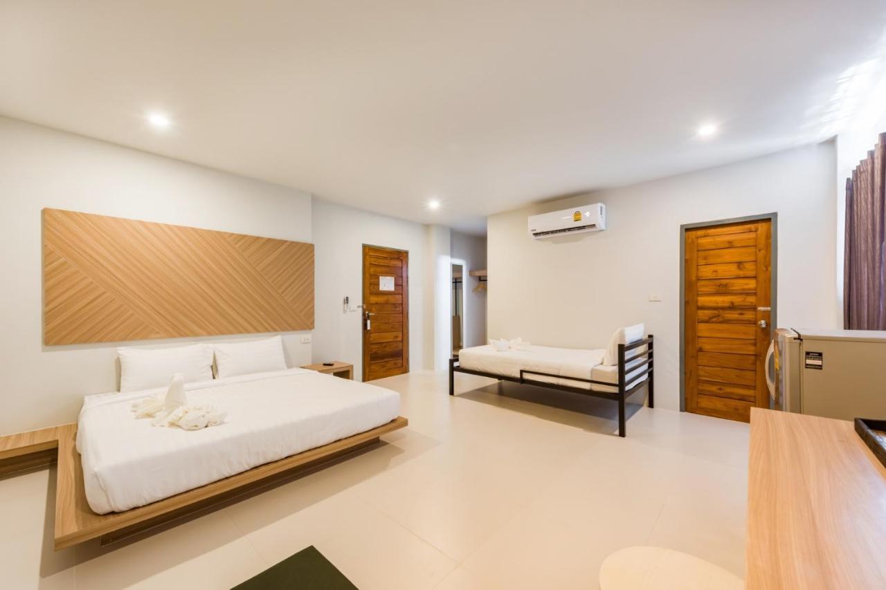Phuket Marine Poshtel - Sha Plus Chalong Exterior photo